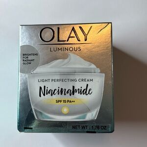 OLAY Luminous Niacinamide Light Perfecting Cream